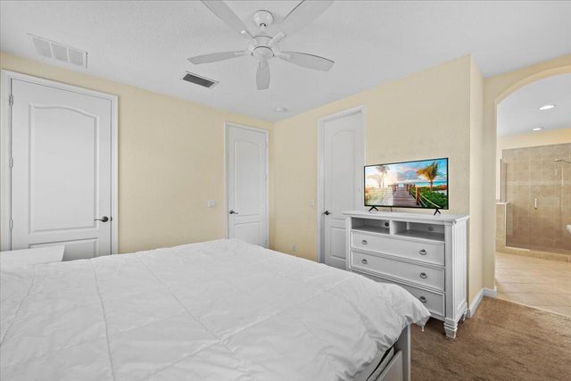 647 Castle Drive, Palm Beach Gardens, FL 33410