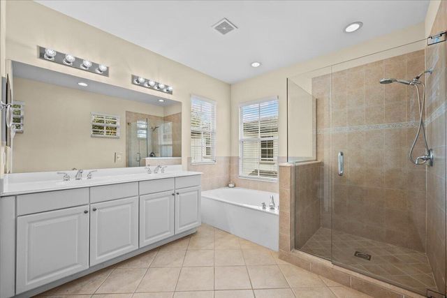 647 Castle Drive, Palm Beach Gardens, FL 33410