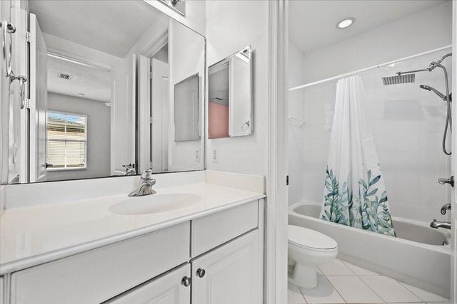 647 Castle Drive, Palm Beach Gardens, FL 33410