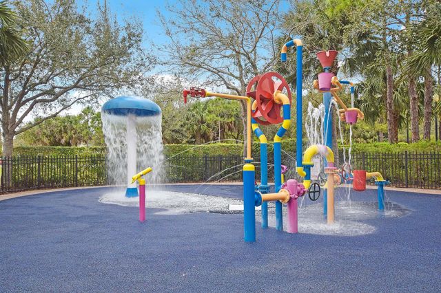 647 Castle Drive, Palm Beach Gardens, FL 33410