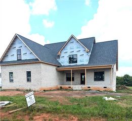 8505 Peony Drive, Stokesdale, NC 27357