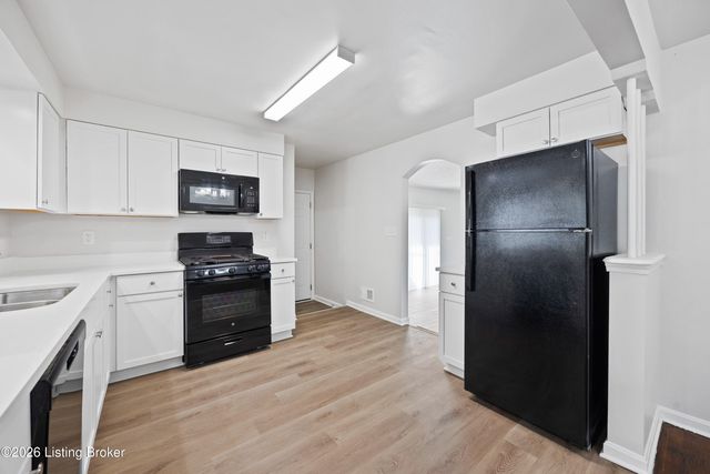 6604 Morocco Dr, Louisville, KY 40214