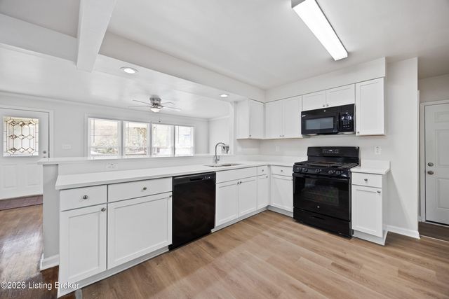 6604 Morocco Dr, Louisville, KY 40214