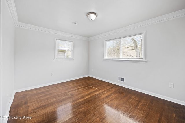 6604 Morocco Dr, Louisville, KY 40214