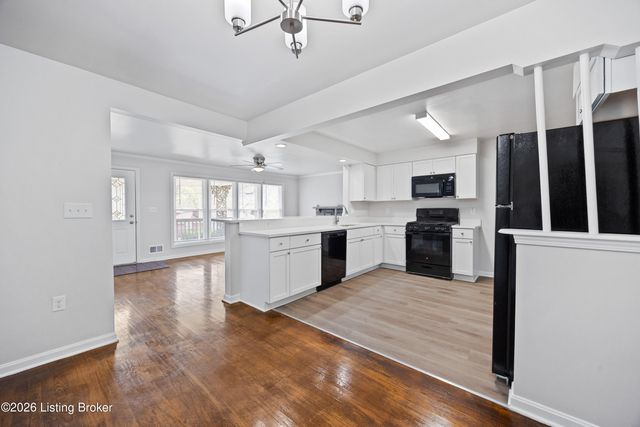 6604 Morocco Dr, Louisville, KY 40214