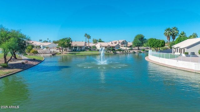 106 W SMOKE TREE Road, Gilbert, AZ 85233