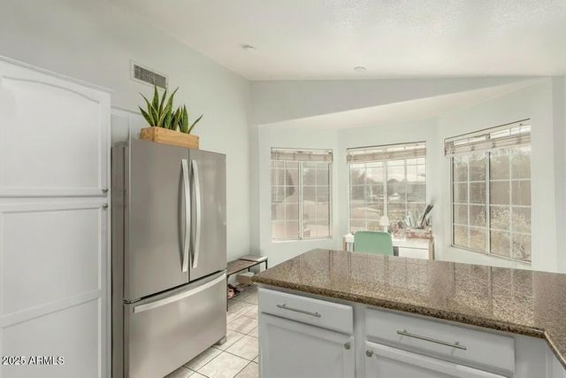 106 W SMOKE TREE Road, Gilbert, AZ 85233