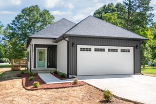 596 Goldmoor Drive NE, Concord, NC 28025
