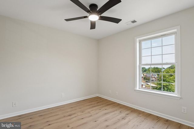 1992 RETTA GILLIAM CT SE, Washington, DC 20020