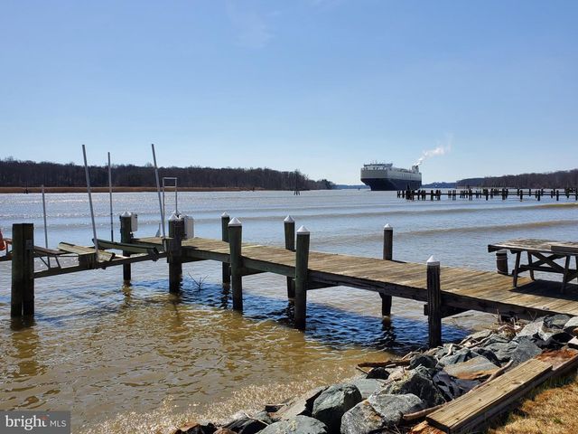 64 S SHORE RD, Elkton, MD 21921