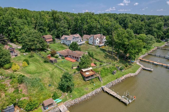 64 S SHORE RD, Elkton, MD 21921