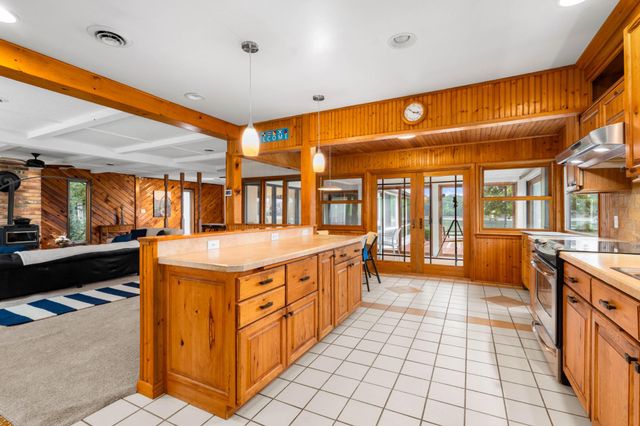 64 S SHORE RD, Elkton, MD 21921
