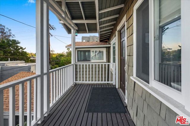 2951 Park Center Drive, Los Angeles, CA 90068