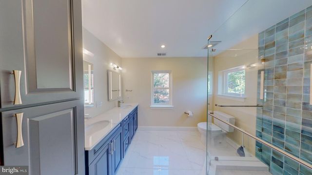 11 INDIAN SPRING DR, Silver Spring, MD 20901