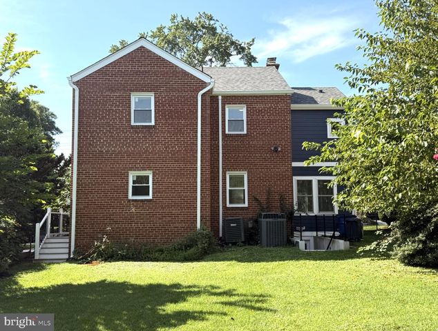 11 INDIAN SPRING DR, Silver Spring, MD 20901