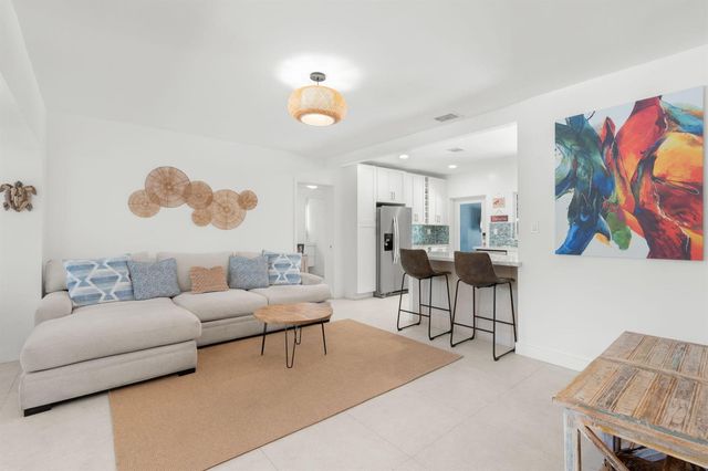 1522 NE 17th Terrace, Fort Lauderdale, FL 33304