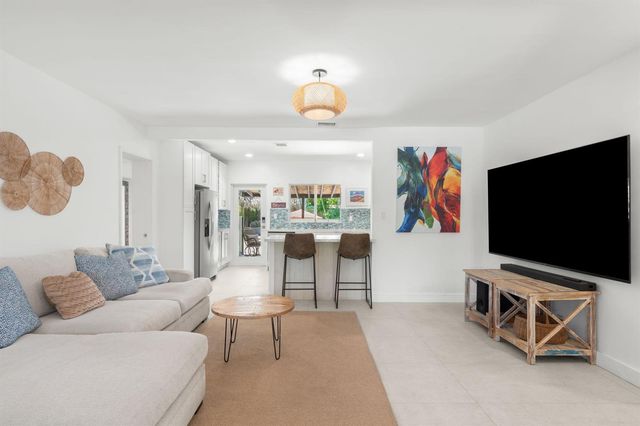 1522 NE 17th Terrace, Fort Lauderdale, FL 33304