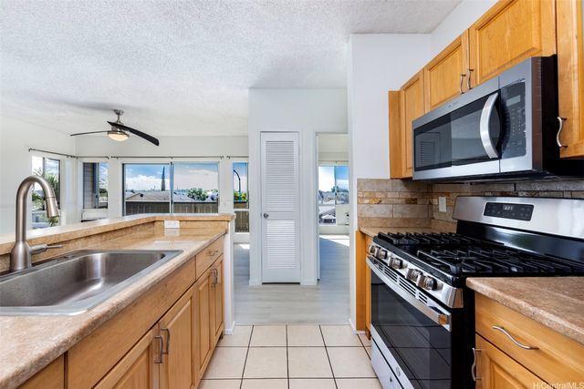 91-291 Hanapouli Circle 4D, Ewa Beach, HI 96706