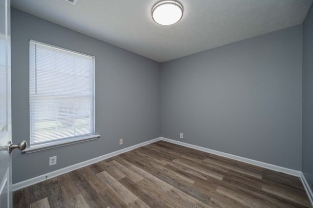 124 Breeze Dr, Murfreesboro, TN 37129