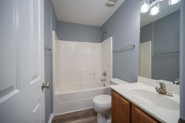 124 Breeze Dr, Murfreesboro, TN 37129