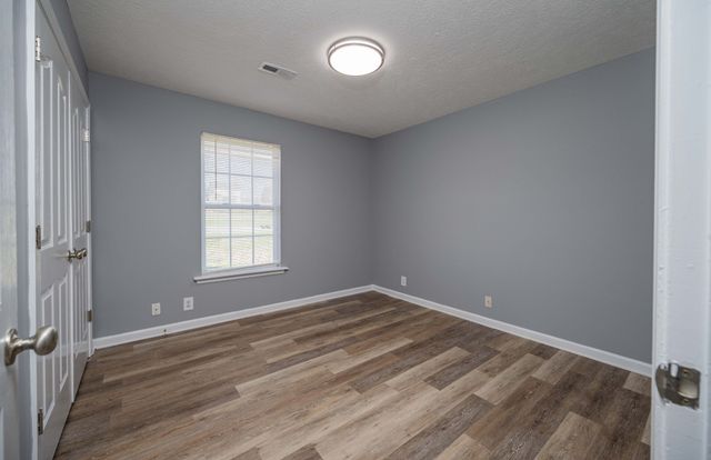 124 Breeze Dr, Murfreesboro, TN 37129