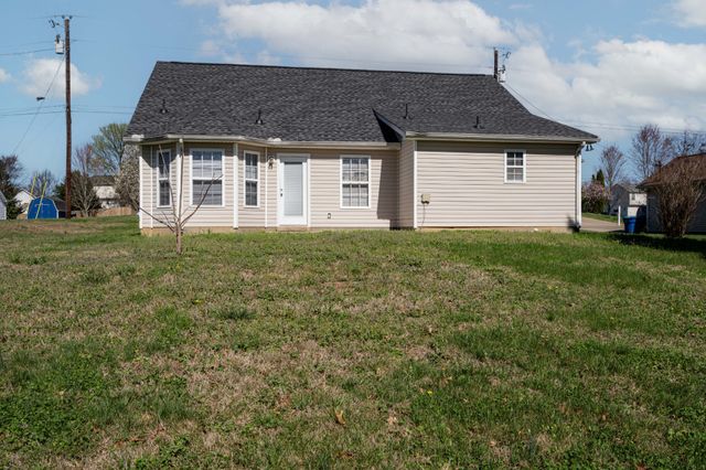 124 Breeze Dr, Murfreesboro, TN 37129