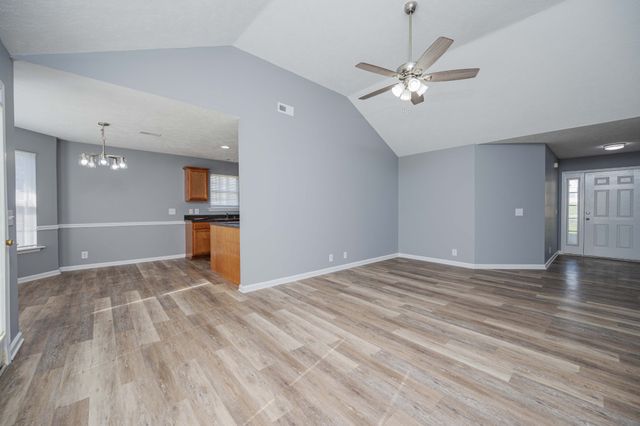 124 Breeze Dr, Murfreesboro, TN 37129