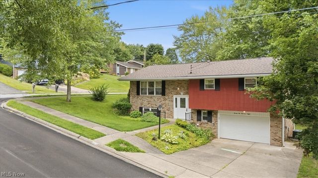 2608 Capital Drive, Parkersburg, WV 26101