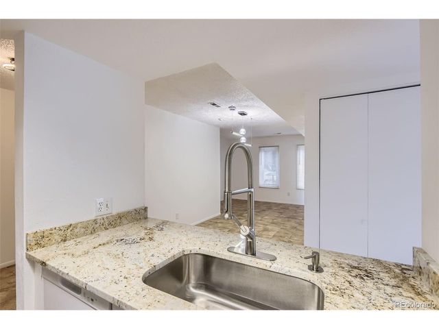 6475 S Dayton St 102, Englewood, CO 80111