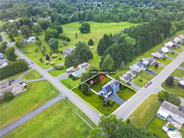 5000 Dongara Ln, Clay, NY 13041