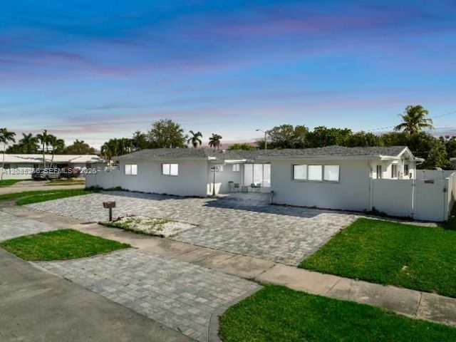 1950 NE 208th Terrace, Miami, FL 33179