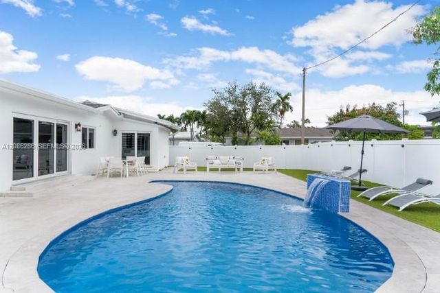 1950 NE 208th Terrace, Miami, FL 33179