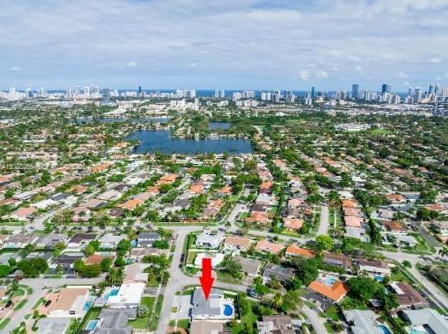 1950 NE 208th Terrace, Miami, FL 33179