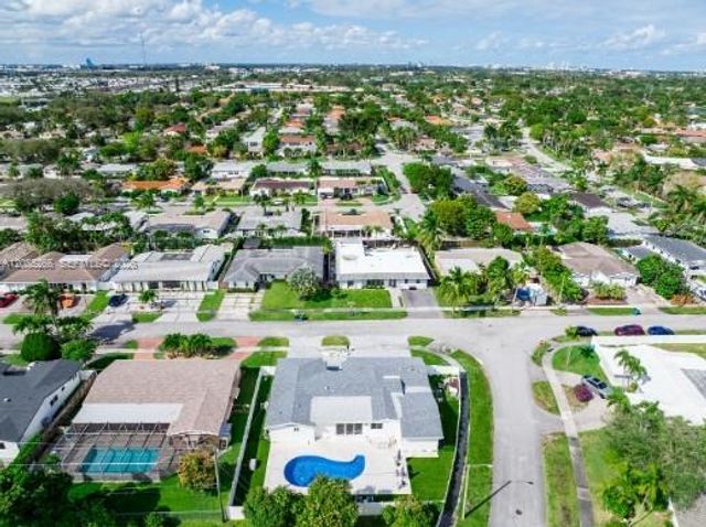 1950 NE 208th Terrace, Miami, FL 33179