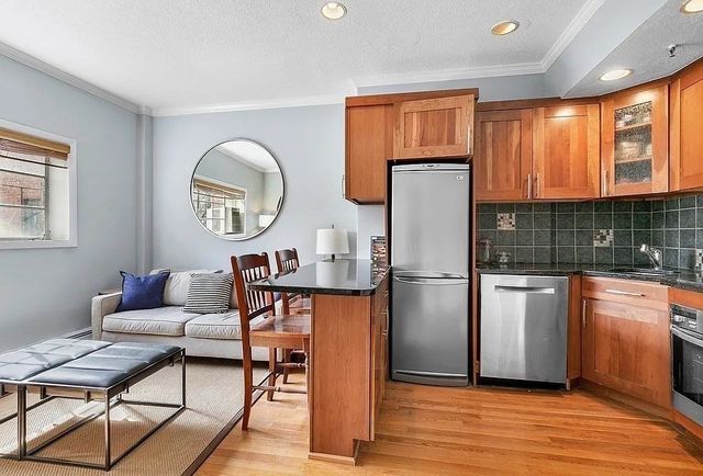 511 Beacon 10, Boston, MA 02215