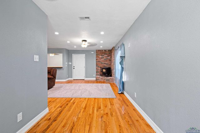 309 N Old State Highway 135, Gladewater, TX 75647