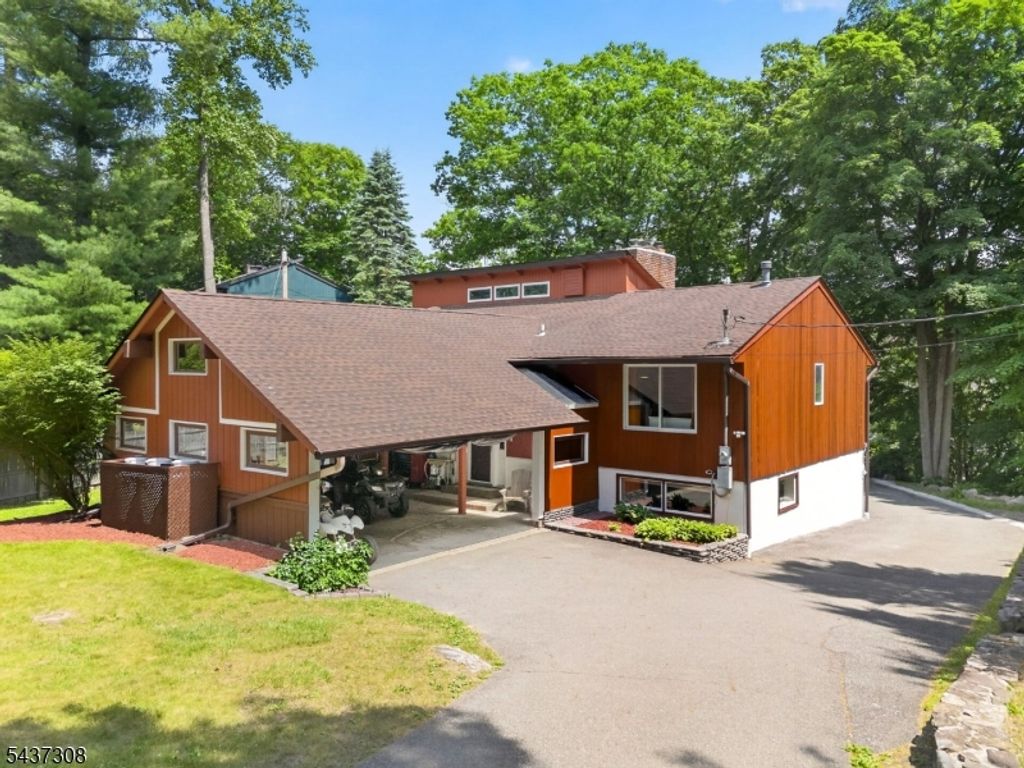 42 Goldfinch Ln, West Milford Twp., NJ 07421 — exterior