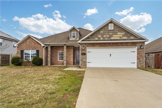 413 Driftwood Street, Lowell, AR 72745