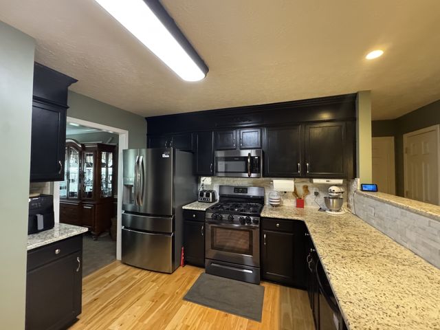 3010 Timber Lake Dr, Mount Juliet, TN 37122