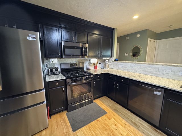 3010 Timber Lake Dr, Mount Juliet, TN 37122