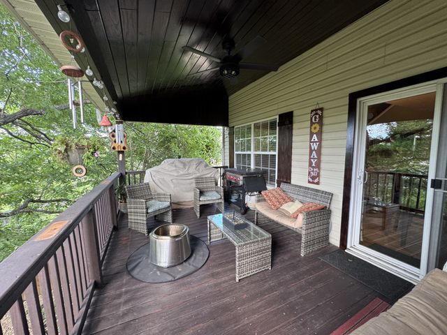 3010 Timber Lake Dr, Mount Juliet, TN 37122