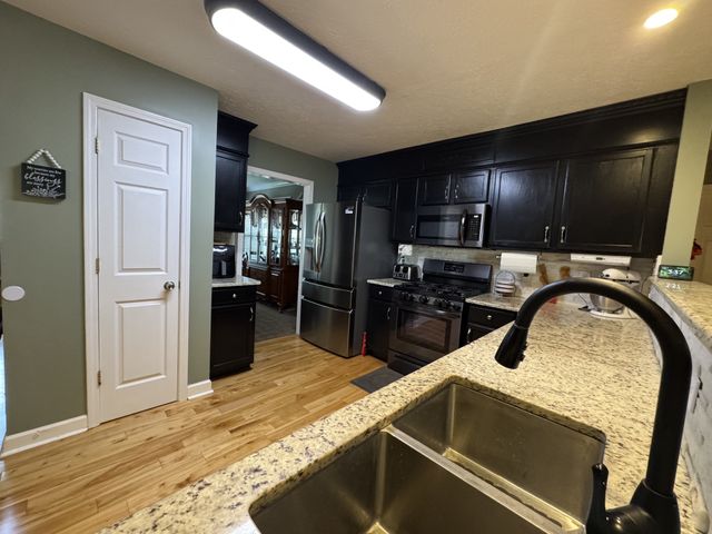 3010 Timber Lake Dr, Mount Juliet, TN 37122