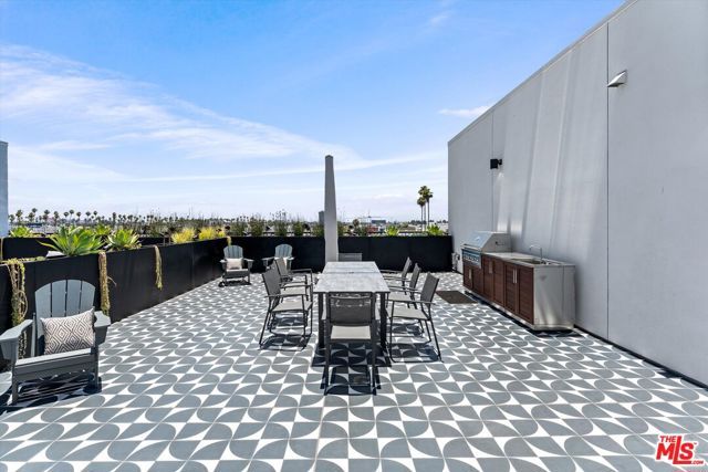 904 S New Hampshire Avenue 302, Los Angeles, CA 90006