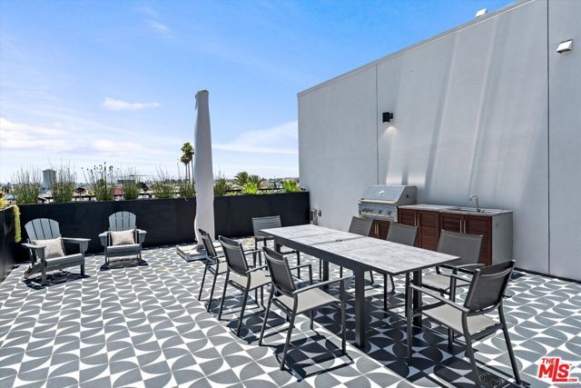 904 S New Hampshire Avenue 302, Los Angeles, CA 90006