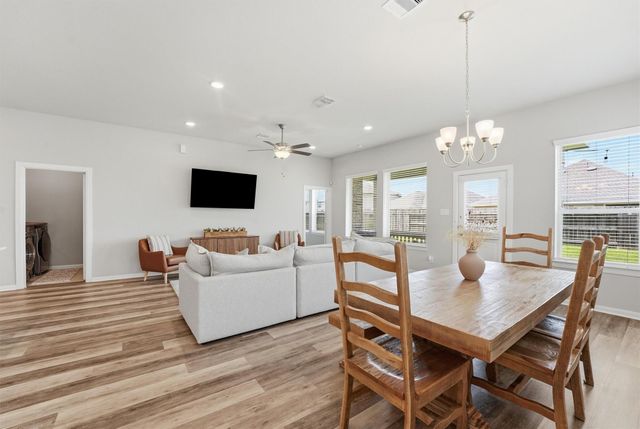 19036 Pinewood Grove Trail, New Caney, TX 77357