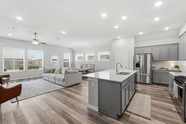 19036 Pinewood Grove Trail, New Caney, TX 77357