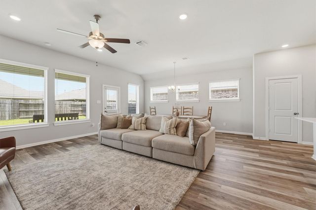 19036 Pinewood Grove Trail, New Caney, TX 77357