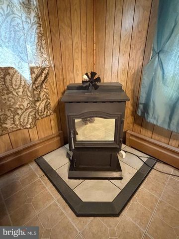 34 W HANOVER ST, Gettysburg, PA 17325