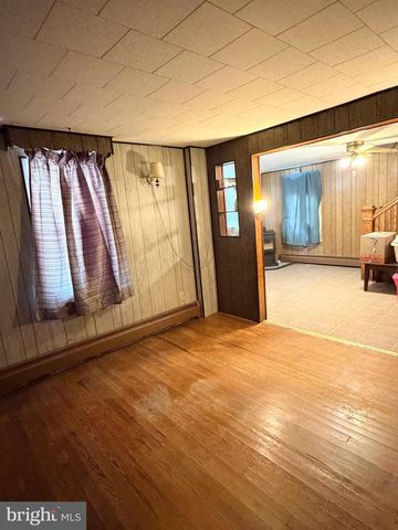 34 W HANOVER ST, Gettysburg, PA 17325