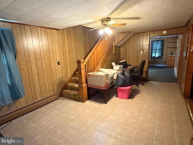 34 W HANOVER ST, Gettysburg, PA 17325